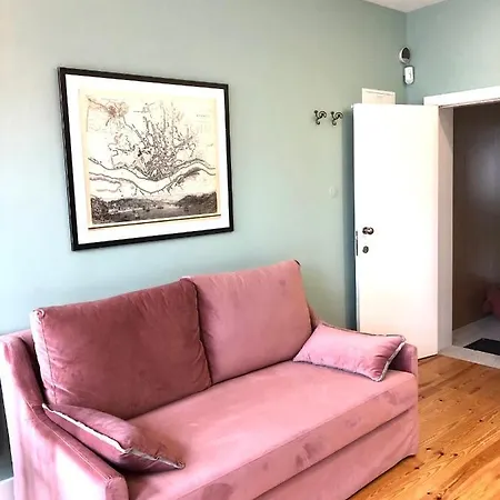 Light Cozy Studio In Bonfim With Romantic Balcony *