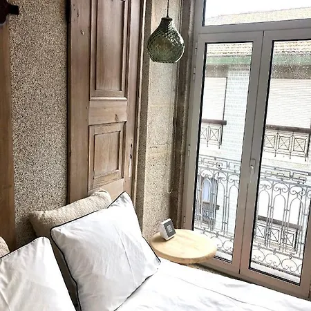 Light Cozy Studio In Bonfim With Romantic Balcony * Porto