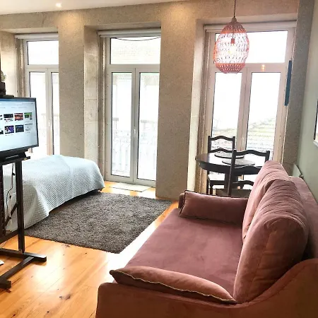 Light Cozy Studio In Bonfim With Romantic Balcony * Porto